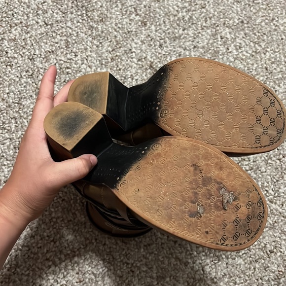 8.5 Pierre Dumas strappy boots or booties - Picture 6 of 6